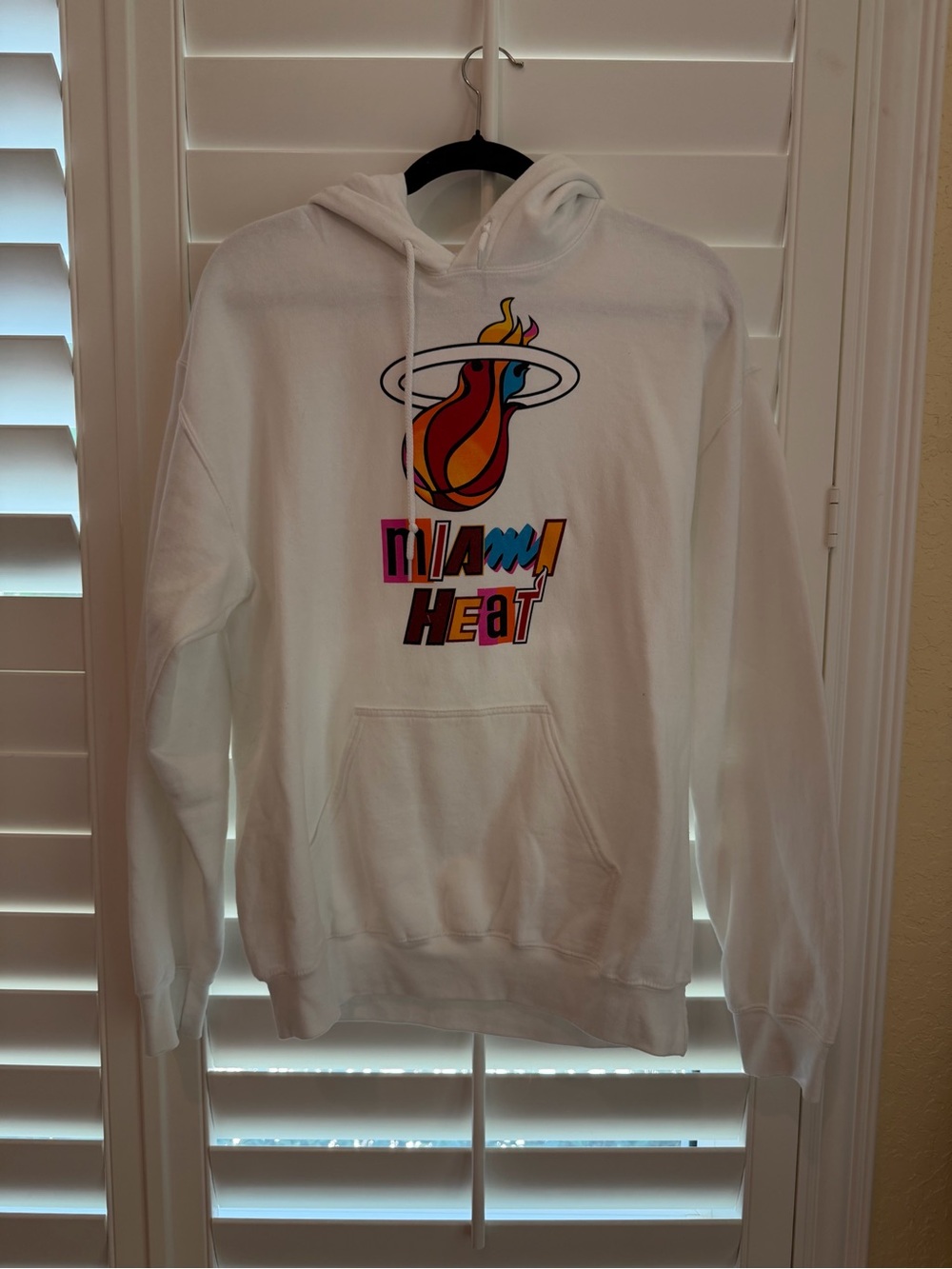 White Hoodie - Team Logo Pullover